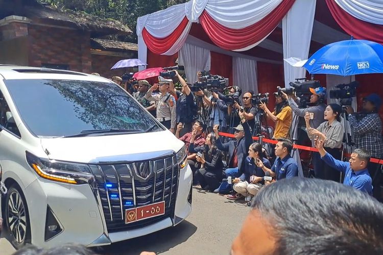 Kabinet Prabowo Subianto jumlah menteri membengkak: Efisiensi atau akomodasi politik?