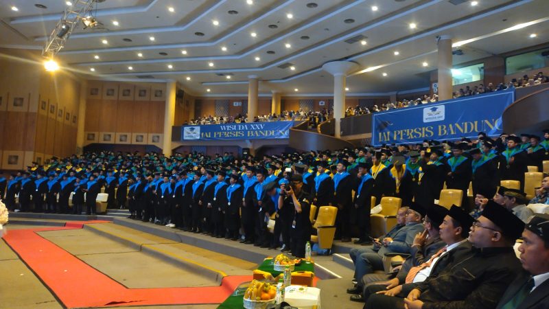 IAI PERSIS Bandung Gelar Wisuda XXV Tahun Akademik 2023-2024