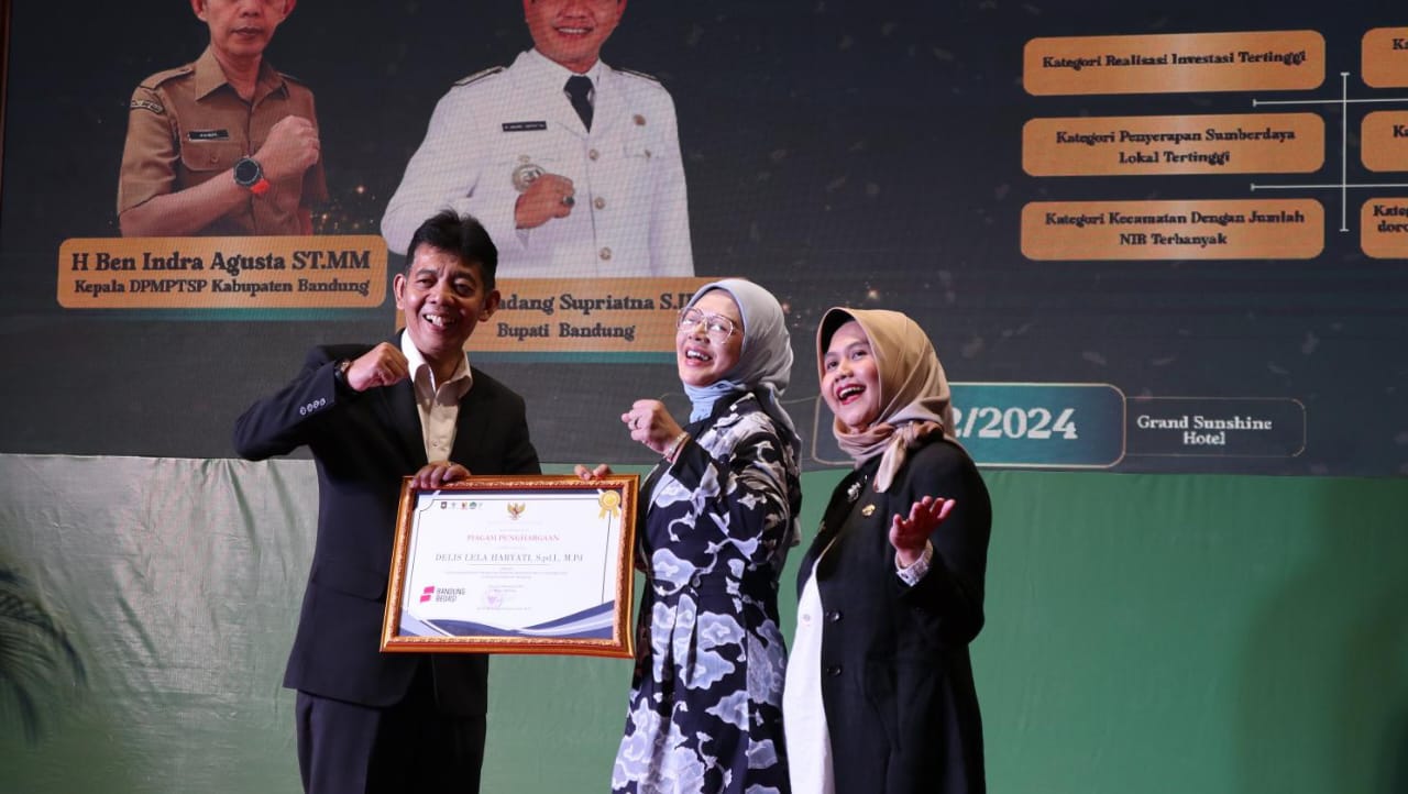 Teh Mey Raih Penghargaan Tokoh Inspiratif BRIA 2024 atas Dedikasinya untuk 500 UMKM