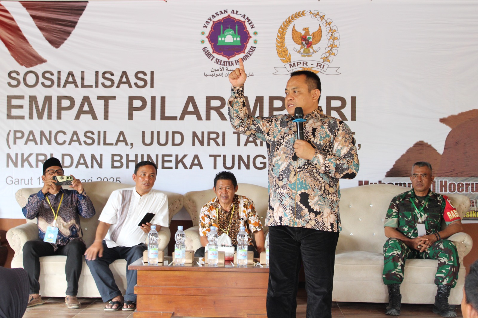 Muhammad Hoerudin Amin sosialisasikan Empa pilar kebangsaan dan dukung Kompetisi Roket di Jawa Barat 