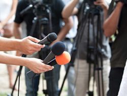 Ketika Lampu Studio Redup: Masa Depan Media Televisi di Tengah Gelombang Layoff