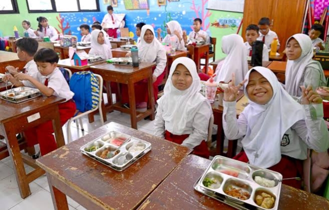 Kebijakan Makan Bergizi Gratis presiden Prabowo Subianto 