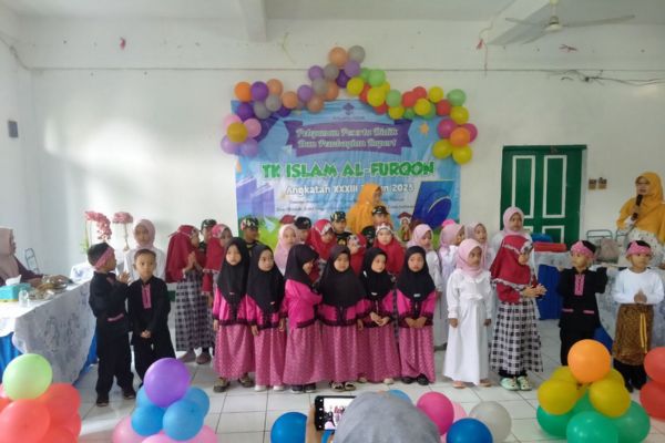 Pelepasan Peserta Didik TK Islam Al-Furqon