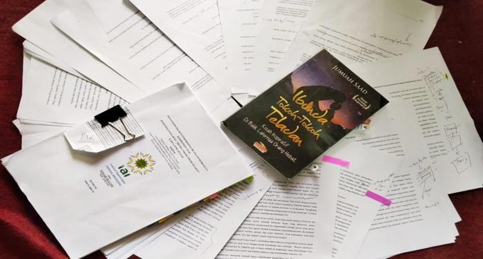 Revisi di Ujung Malam, Semangat di Tengah Badai