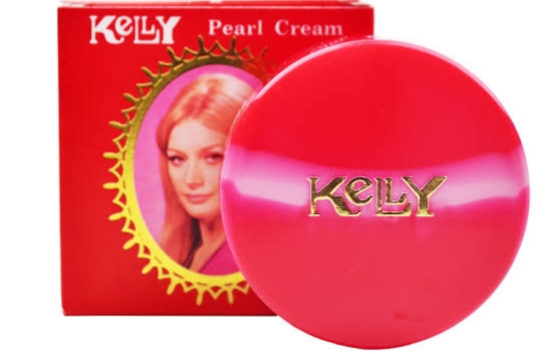 Kelly, Air Wudlu, Segenggam Beras & Strategi Wakaf Mukena