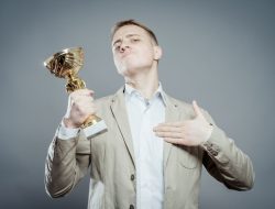 Sejarah Kesombongan: Dari Iblis hingga Era Digital