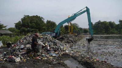 Citarum Harum Masih Bergulat dengan Sampah Ribuan Ton