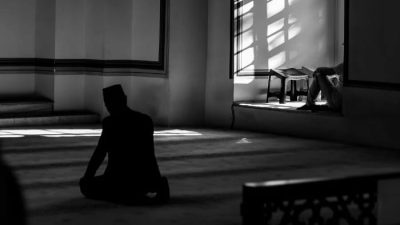 Kau-tuntun -aku-merayu-tuhanku