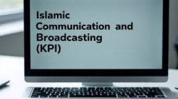 Republik yang Kehilangan Cermin