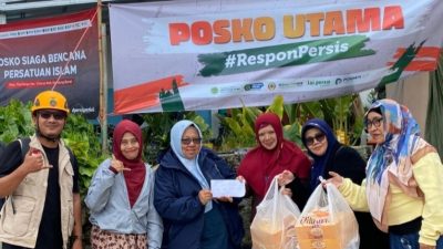 Keluarga Besar KPI Salurkan Bantuan untuk Korban Longsor Cisarua KBB