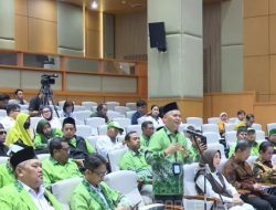 Air Mata Guru dan Anggaran yang Tersesat