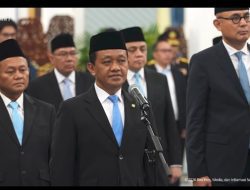 Kabinet Komidi Putar